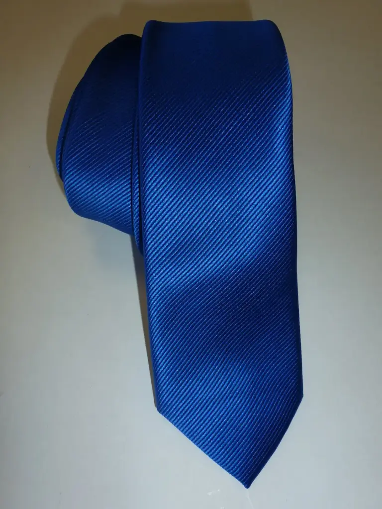 Corbata microfibra 6 cm. Falso liso.