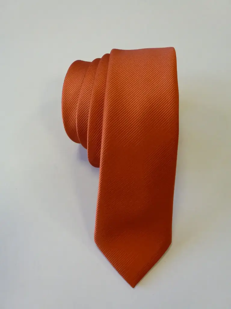 Corbata microfibra 6 cm. Falso liso.