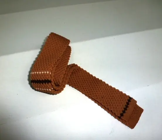 Corbata de punto