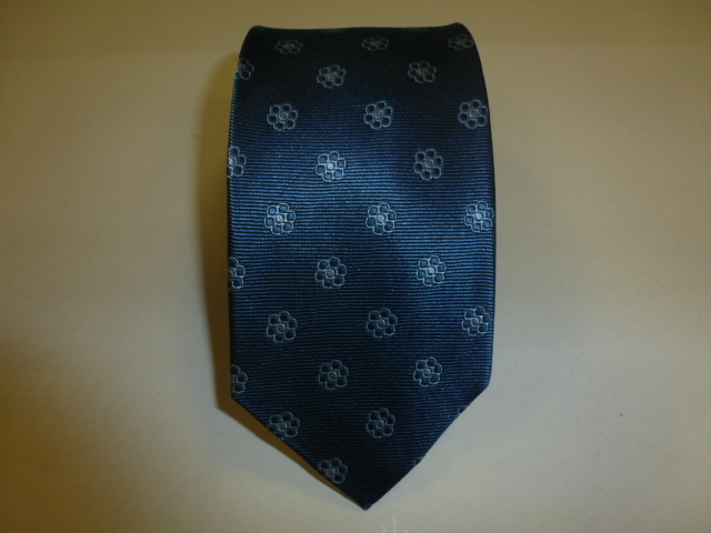 Corbata 8 cm. Seda natural