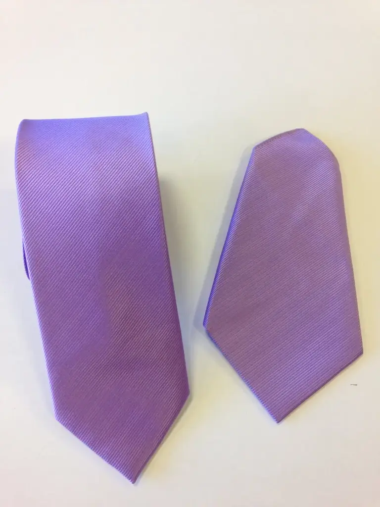 Corbata microfibra falso liso 8 cm y pañuelo malva