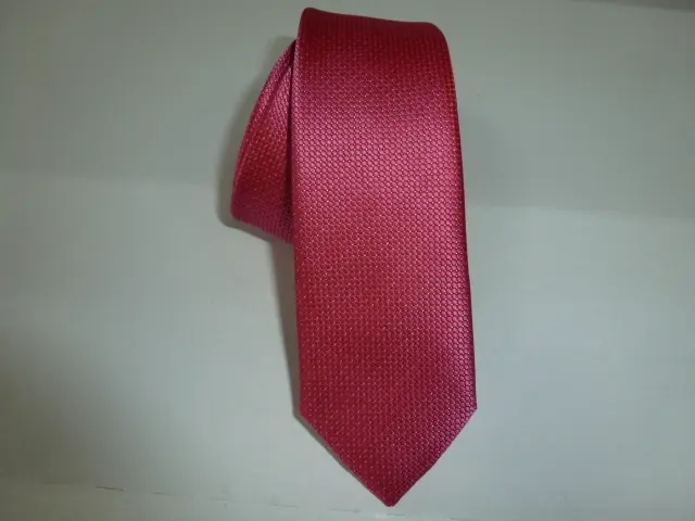 Corbata microfibra pala estrecha 6 cm.