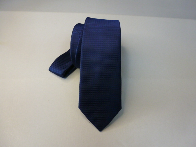 Corbata microfibra pala estrecha 6 cm.