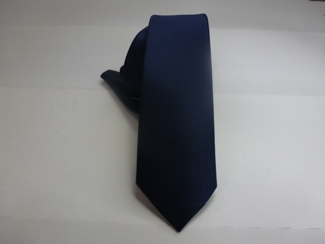 Corbata microfibra pala estrecha 6 cm.