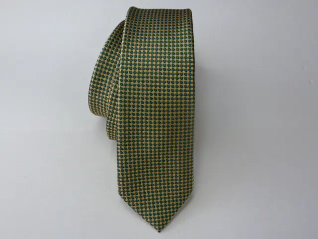 Corbata microfibra pala estrecha 6 cm.