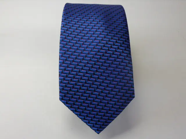 Corbata 8 cm. microfibra