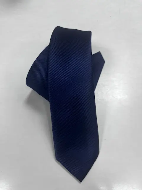 Corbata microfibra 6 cm. Falso liso.