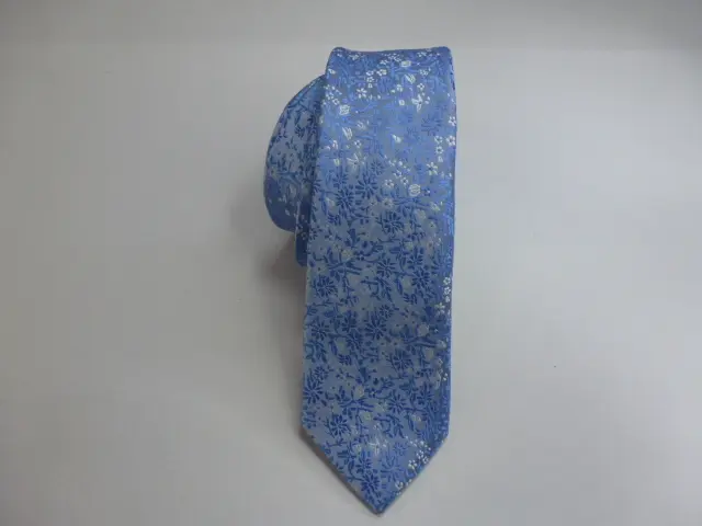 Corbata microfibra pala estrecha 6 cm.   