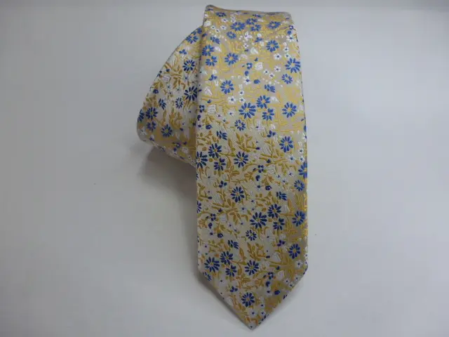 Corbata microfibra pala estrecha 6 cm.   