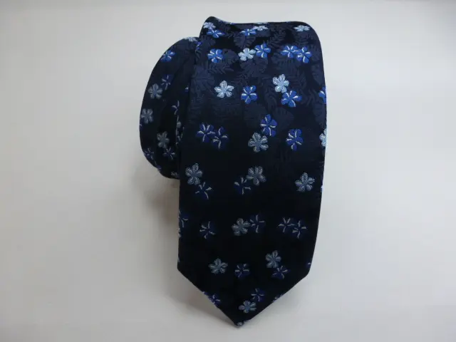 Corbata microfibra pala estrecha 6 cm. 