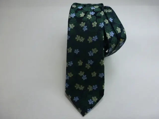 Corbata microfibra pala estrecha 6 cm. 