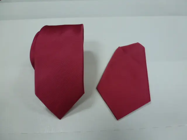 Corbata microfibra falso liso 8 cm y pañuelo fresa