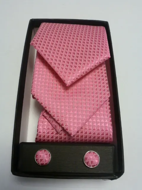 Conjunto corbata, pañuelo y gemelos