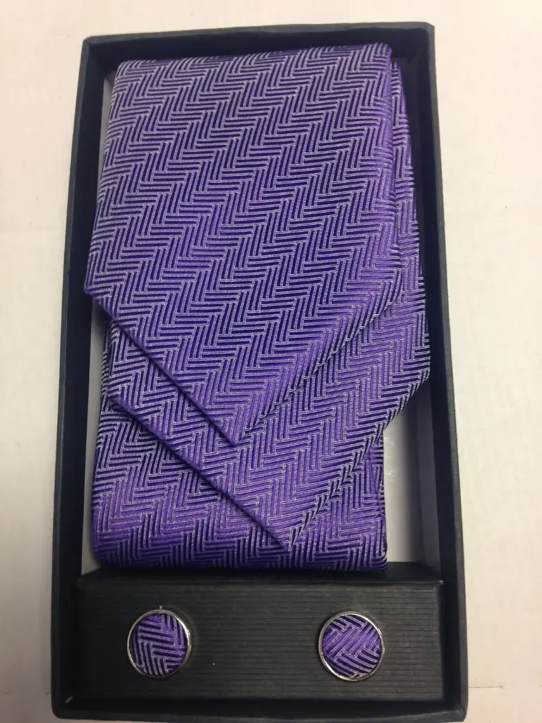 Conjunto corbata, pañuelo y gemelos