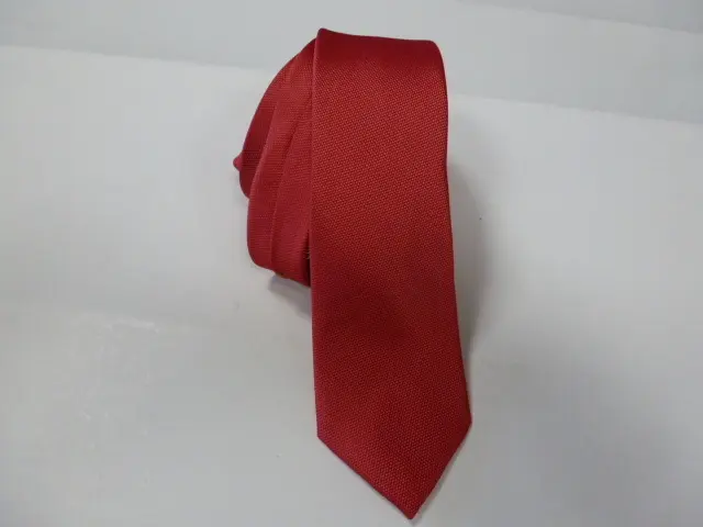 Corbata microfibra falso liso 6 cm. Rojo coral