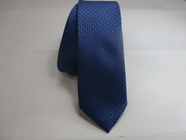 Corbata microfibra pala estrecha 6 cm.