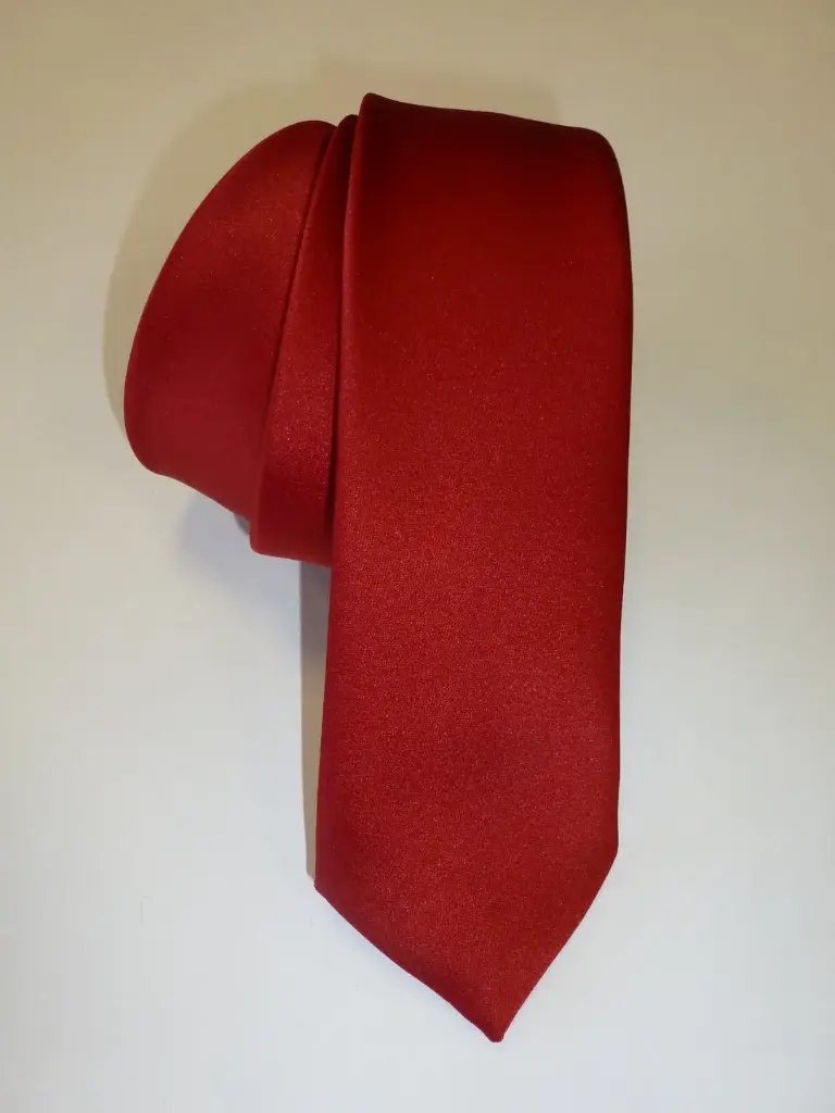 Corbata raso 6 cm. estrecha