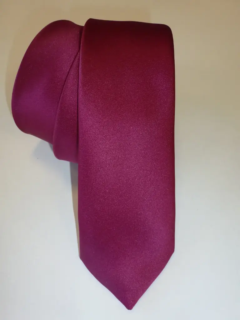 Corbata raso 6 cm. estrecha