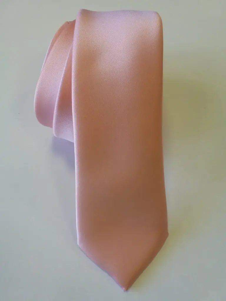 Corbata raso 6 cm. estrecha