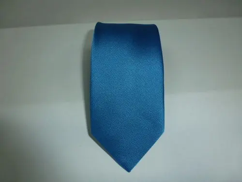 Corbata microfibra 8 cm. Falso liso.