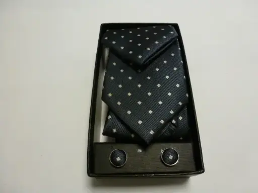 [1573-4] Conjunto corbata, pañuelo y gemelos