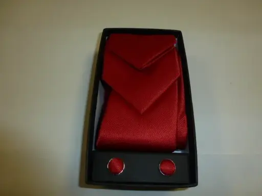 [1585-2] Conjunto corbata, pañuelo y gemelos