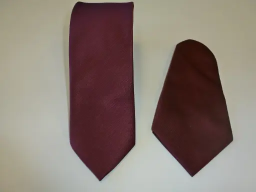 [8006-1] Corbata microfibra falso liso 8 cm y pañuelo color vino