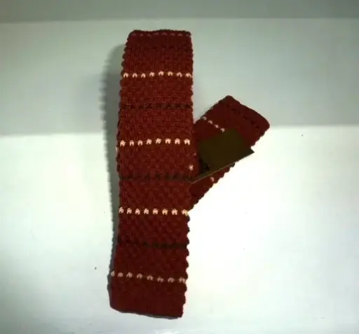 [8501-2] Corbata de punto