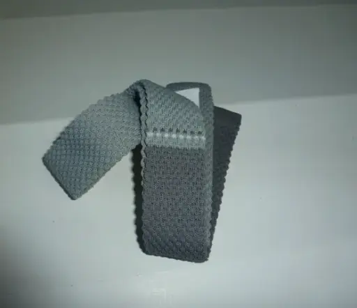 [8501-3] Corbata de punto