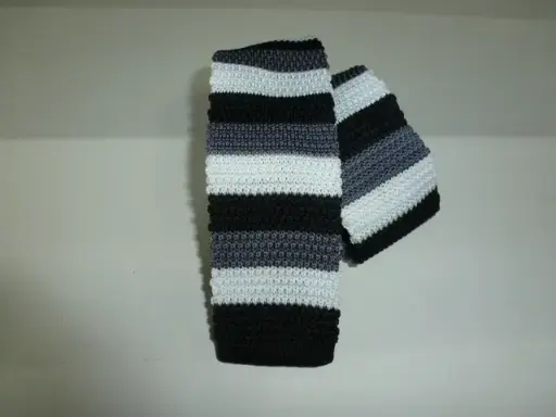 [8502-1] Corbata de punto