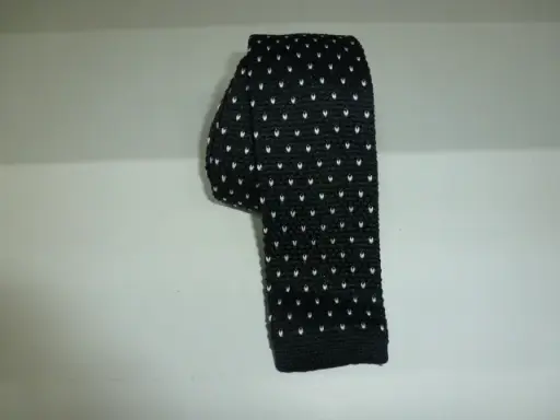 [8504-4] Corbata de punto