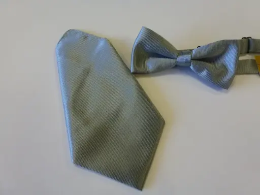 [C8001-4] Fajín, pajarita y pañuelo caballero gris perla