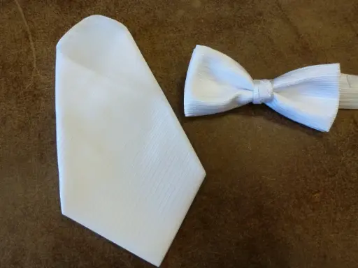 [C8008-1] Fajín, pajarita y pañuelo caballero blanco