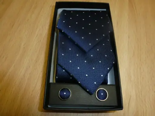 [1594-1] Conjunto corbata, pañuelo y gemelos