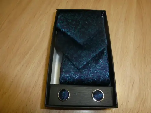 [1595-1] Conjunto corbata, pañuelo y gemelos